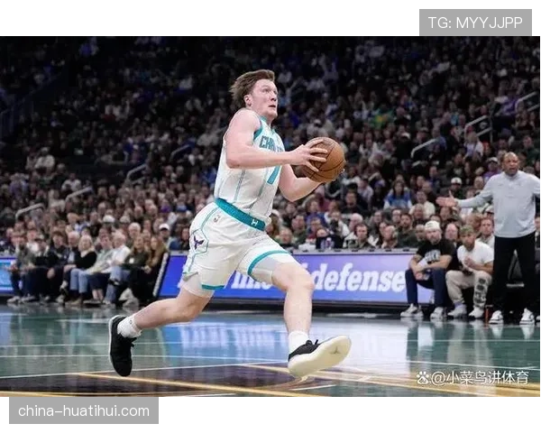 三球出手全是三分，赛季272记追平纪录，克尼佩尔再进一球